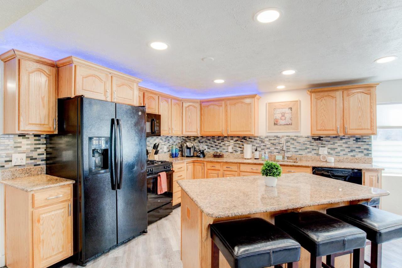 Modern Private Whole Unit 4 Bedroom Guest Suite King Bed Salt Lake City Exterior photo